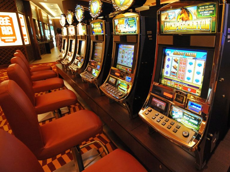 winning at online slots
